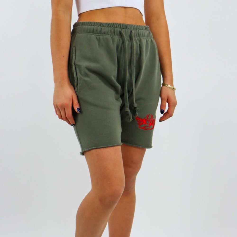 NWOT Boys Lie olive cut off shorts with embroidered logo 👼🏼